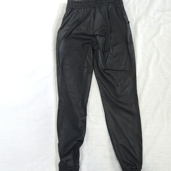 SPANX Faux Pants, size M - Picture 10 of 10